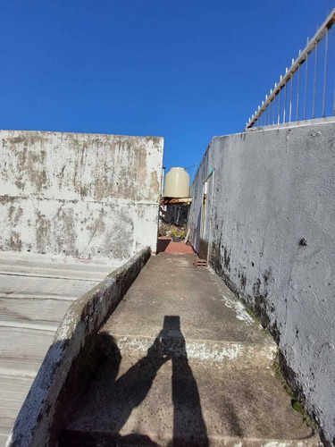 Ph En Venta De 3 Ambientes A Refaccionar Con Terraza