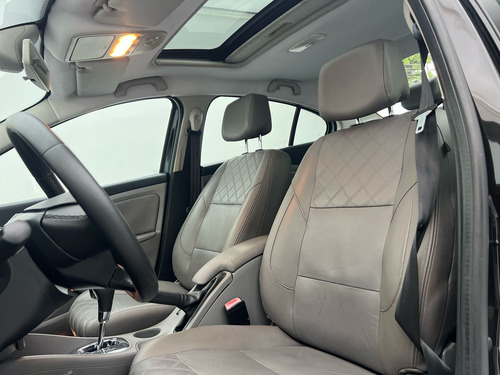 Renault Fluence 2.0 Privilège X-tronic Hi-flex 4p