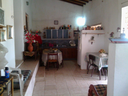 Imagen 3 de 14 de Casa De Playa En Venta Ensenada Honda Cumana