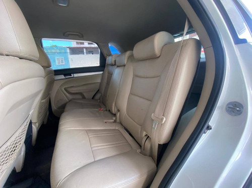 Imagem 8 de 10 de Kia Sorento 2.4 16v Gasolina Ex Automático