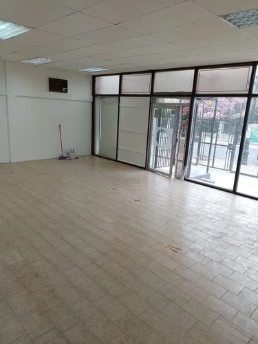 Local Planta Libre 140 M2 Doble Altura - Buena Vitrina