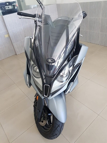 Imagen 2 de 11 de Kymco 350i Downtown