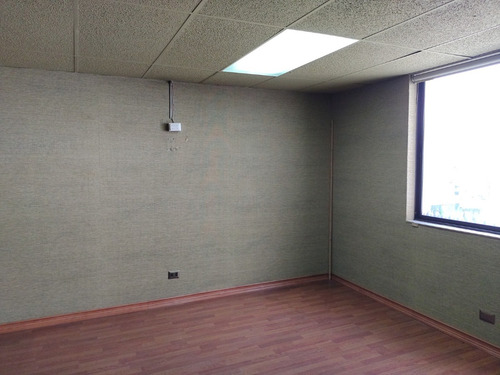Amplia Oficia Ubicación Excelente En El Centro De Concepción