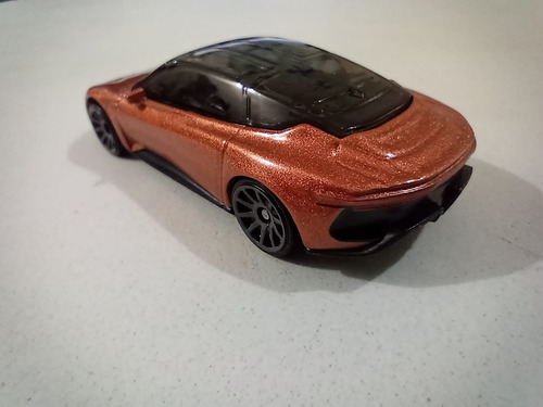 Hot Wheels Delorean Alpha 5 Coupe 2023 A Escala Naranja Oscuro (Usado)