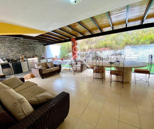 Imagen 7 de 21 de Venta Amplia Y Cómoda El Cafetal De 514,8. Calle Cerrada