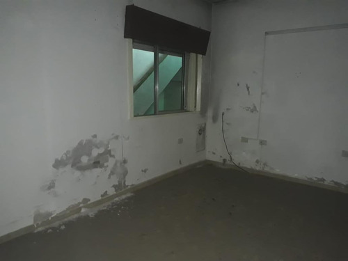 Imagen 18 de 27 de Lote Comercial En Esquina C/ Casa 6 Amb. Y Local A Refaccionar - Solo Uso Comercial - S.justo (ctro)