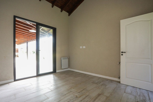 Casa A Estrenar Santa Catalina Lujan 3 Dormitorios