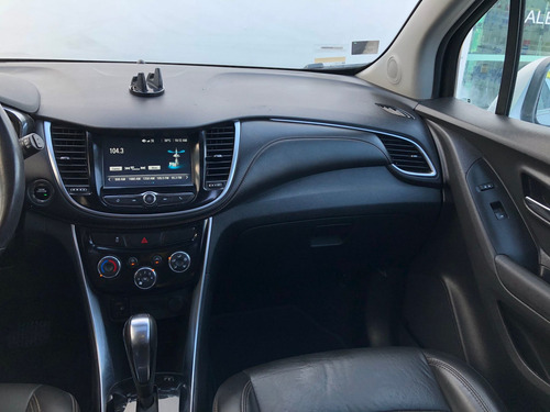 Imagen 13 de 15 de Chevrolet Trax 2020 1.8 Premier Piel At