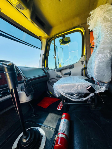 Volteo 7m3 Rabon Camión Freightliner M2 112 2014