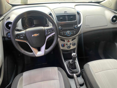 Imagen 10 de 11 de Chevrolet Tracker 1.8 Ltz Fwd Mt 140cv
