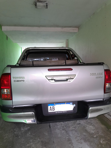 Toyota Hilux 2.8 Cd Srv 177cv 4x2