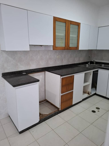 Venta Apartamento De Playa, La Guaira, Urb. Tanaguarenas