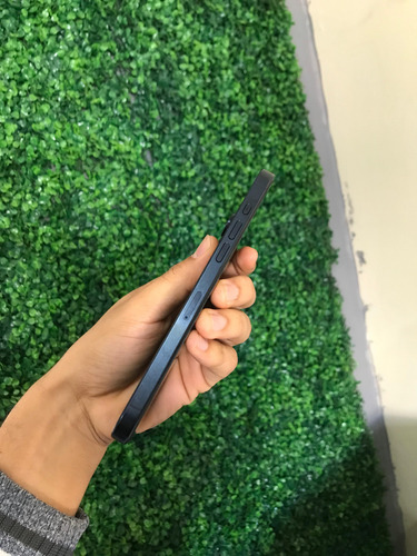 Apple iPhone 15 Pro Max (256 Gb) - Titânio Azul (Usado)