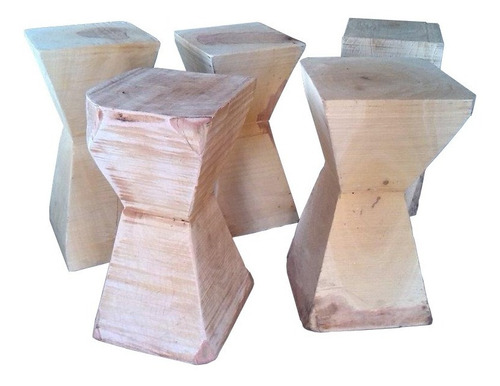 Imagen 4 de 7 de Banco De Madera Con Diseño Decorativo Y Util