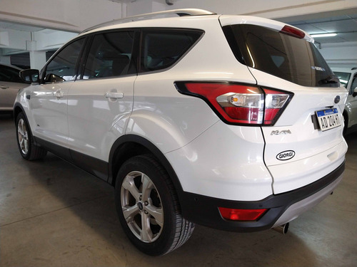 Ford Kuga 2.0 Titanium At Awd