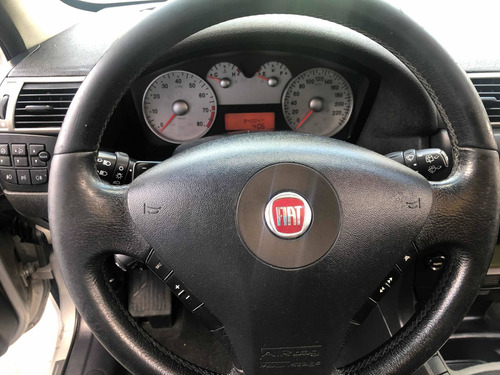 Stilo 1.8 8v Sporting Flex, Dualogic, 4p, 2011, Teto Solar