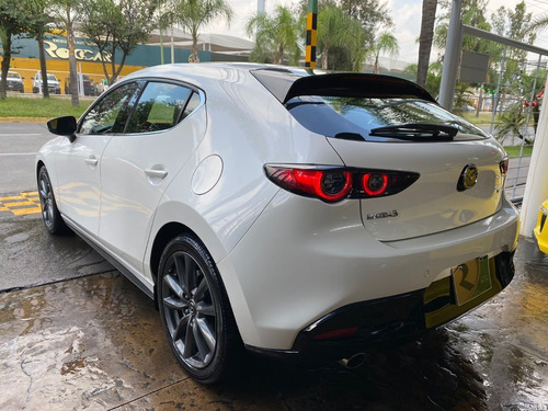 Imagen 12 de 15 de Mazda 3 I Gran Touring 2019