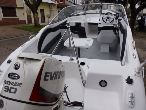 Imagen 6 de 14 de Lancha 3v Nueva Open 510 Evinrude 60 Stock Nautica Milione 5
