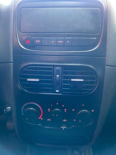 Imagem 15 de 15 de Strada Working Hard 1.4 Fire Flex 8v Cs