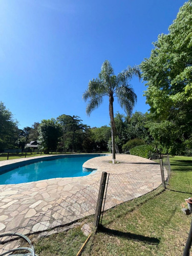 Venta Quinta, Pileta, Quincho Barrio El Remanso.