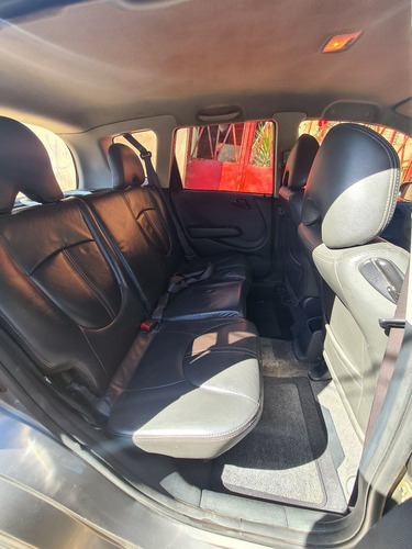 Imagem 13 de 13 de Honda Fit 2004 1.4 Lx 5p