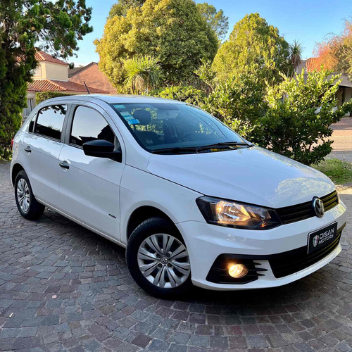 Imagen 2 de 15 de Volkswagen Gol Trend 2017 1.6 Trendline 101cv
