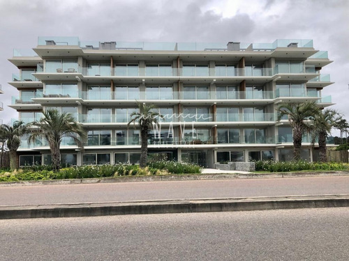 Manantiales, Frente Al Mar, Nuevo, 3 Suites, Terraza Con Parrillero Propio. Cochera.