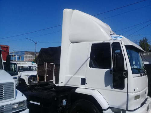 Ford Cargo 1730 Tractor