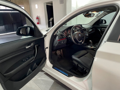 Imagen 4 de 14 de Bmw 120ia Sport Line 2017