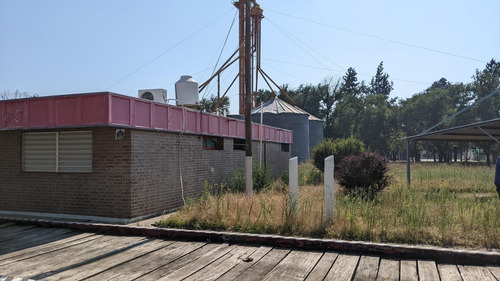 Imagen 7 de 12 de Galpón De 1.600m2 En Terreno De 9.000m2 Y 4 Silos