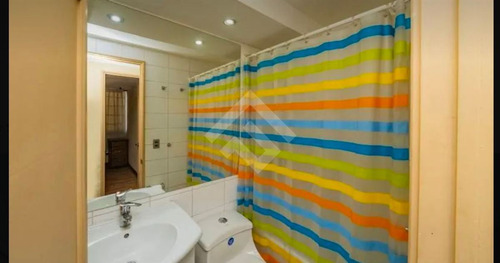 Departamento En Venta De 3 Dorm. En Santiago