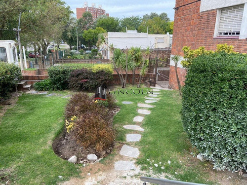 Amplio Apartamento En Malvin- Ref: 838