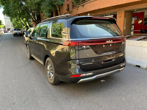 Imagen 20 de 21 de Kia Carnival