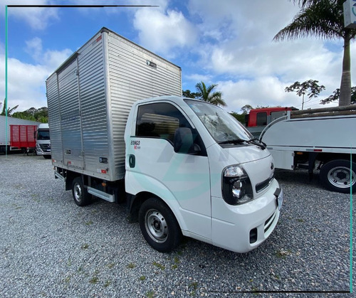 Bongo K-2500 2.5 4x2 Baú