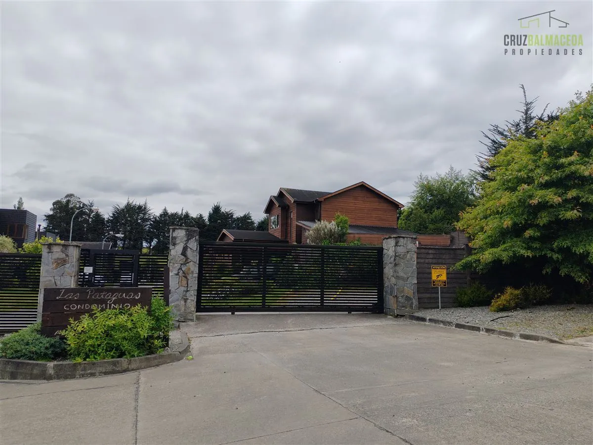 Imagen 3 de 28 de Casa En Arriendo De 5 Dorm. En Puerto Varas