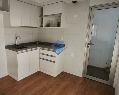 Apartamento De 2 Dorm. Y 1 Baño