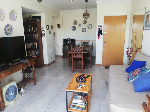 Imagen 2 de 14 de Hermoso Depto. 2 Ambientes / Excelente Edificio/ Ramos Mejía