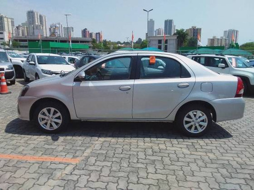 Toyota Etios 1.5 X Plus Sedan 16v Flex 4p Automático