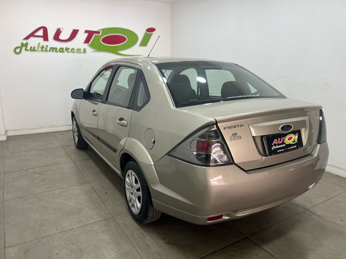 Ford Fiesta 1.6 MPI CLASS SEDAN 8V FLEX 4P MANUAL