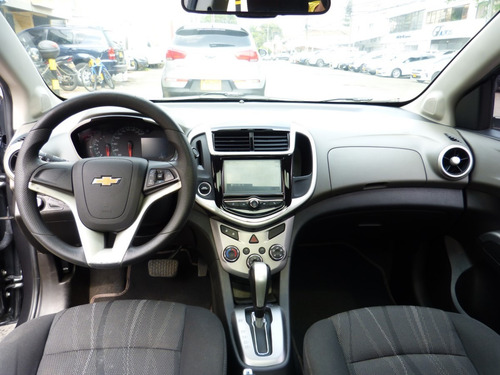 Chevrolet Sonic Lt At 1600cc
