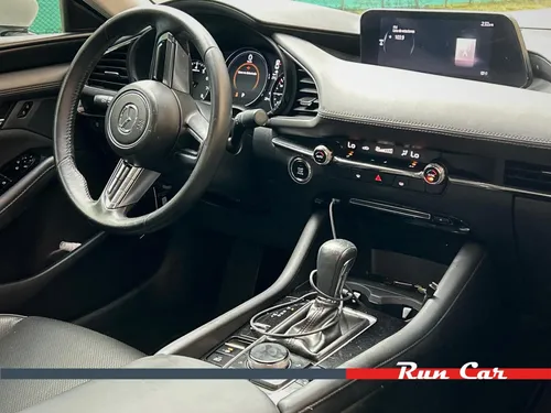 Mazda 3 2.0 Touring