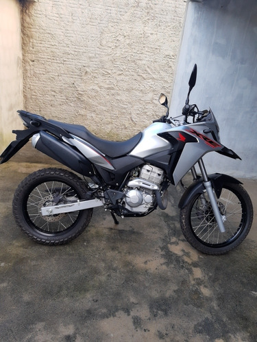 Imagem 2 de 5 de Honda Xre 300 Abs 21/21