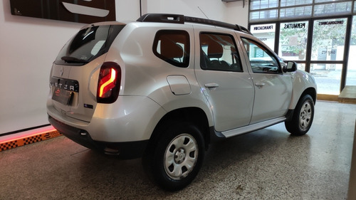 Imagen 6 de 11 de Renault Duster 2017 1.6 Ph2 4x2 Dynamique