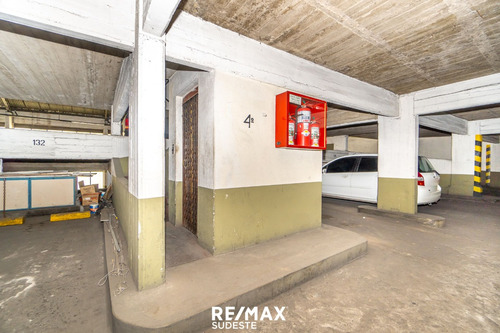 Venta Cocheras 3° Y 4° Piso Soler 100