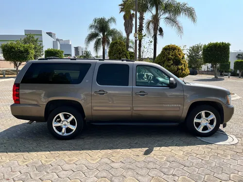 Chevrolet Suburban 5.3 Lt Piel Plus Mt