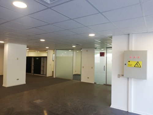 Local Arriendo Rebajado Vitacura Con Luis Pasteur