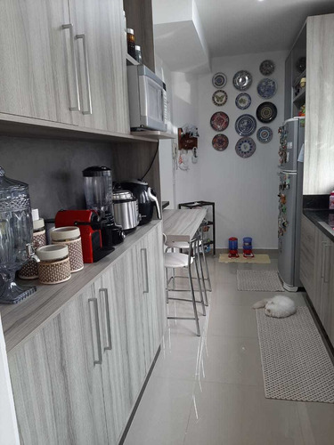 Imagem 25 de 26 de Casa Residencial Em Barueri - Sp - Ca0426_suit