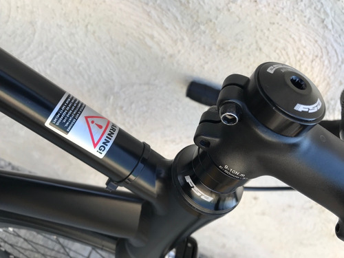 Bicicleta State Black Label