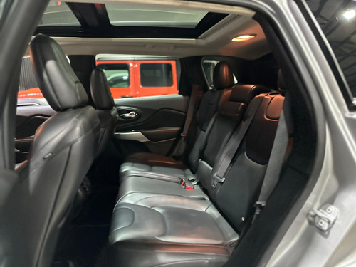 Jeep Cherokee 3.3l Trailhawk At