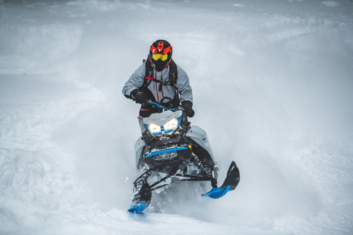 Imagen 6 de 24 de Moto De Nieve Ski Doo Summit Edge 850 2022 No Yamaha Polaris